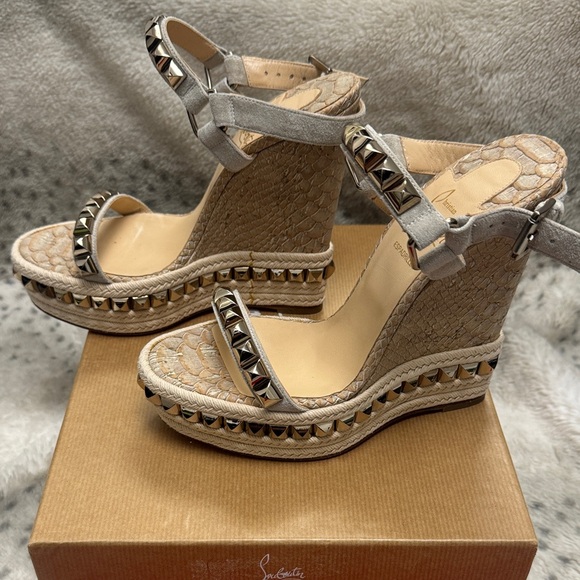 Christian Louboutin Cataclou Beige Embossed Payton Studded Espadrilles - Picture 5 of 12